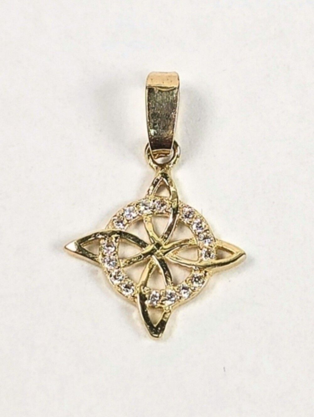 10K Gold Witch Knot Celtic Pendant Charm CZ Dije Nudo De Bruja 15.5mm